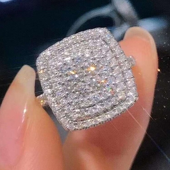 Odette Princess Cut Bridal Wedding Ring - Picture 2 of 10